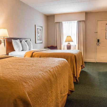 Quality Inn Pittsburgh Airport Oakdale Buitenkant foto