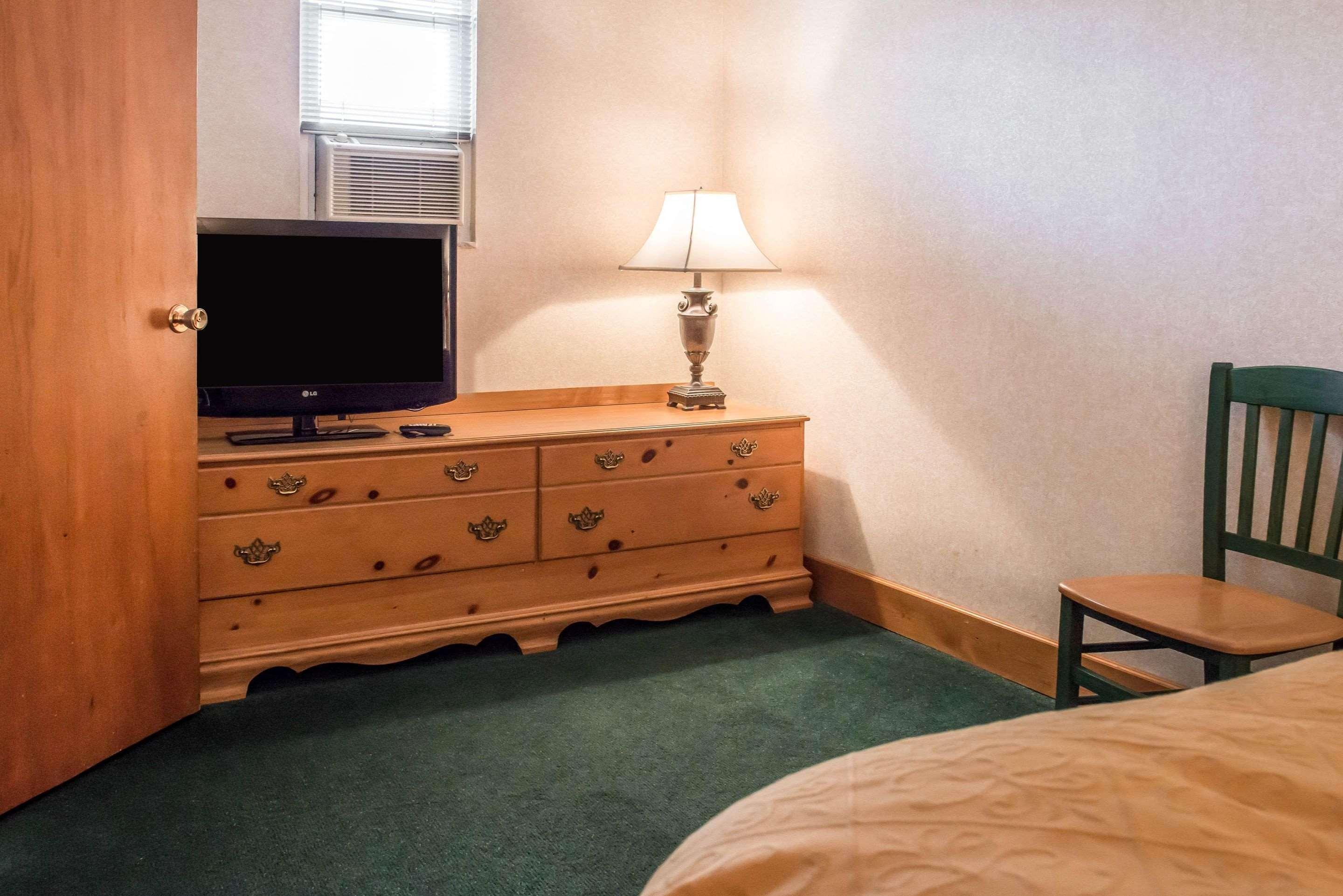 Quality Inn Pittsburgh Airport Oakdale Buitenkant foto