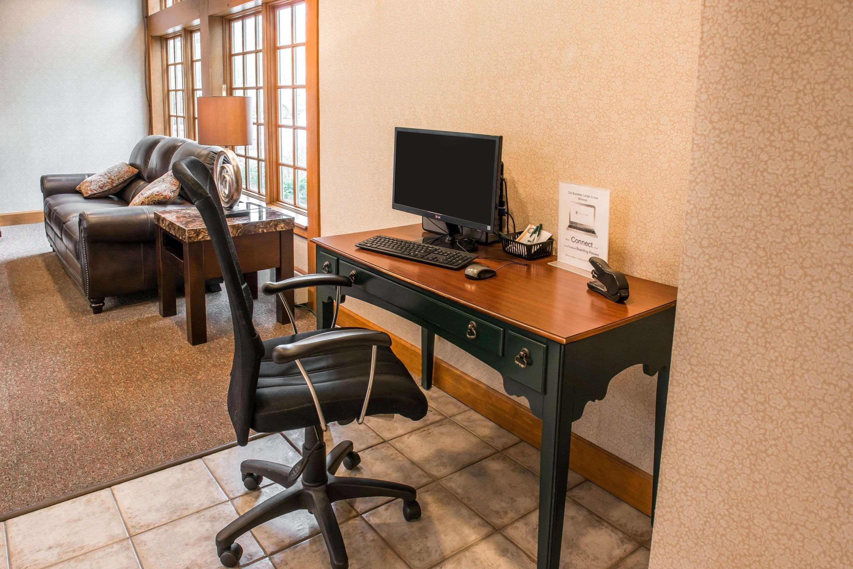 Quality Inn Pittsburgh Airport Oakdale Buitenkant foto