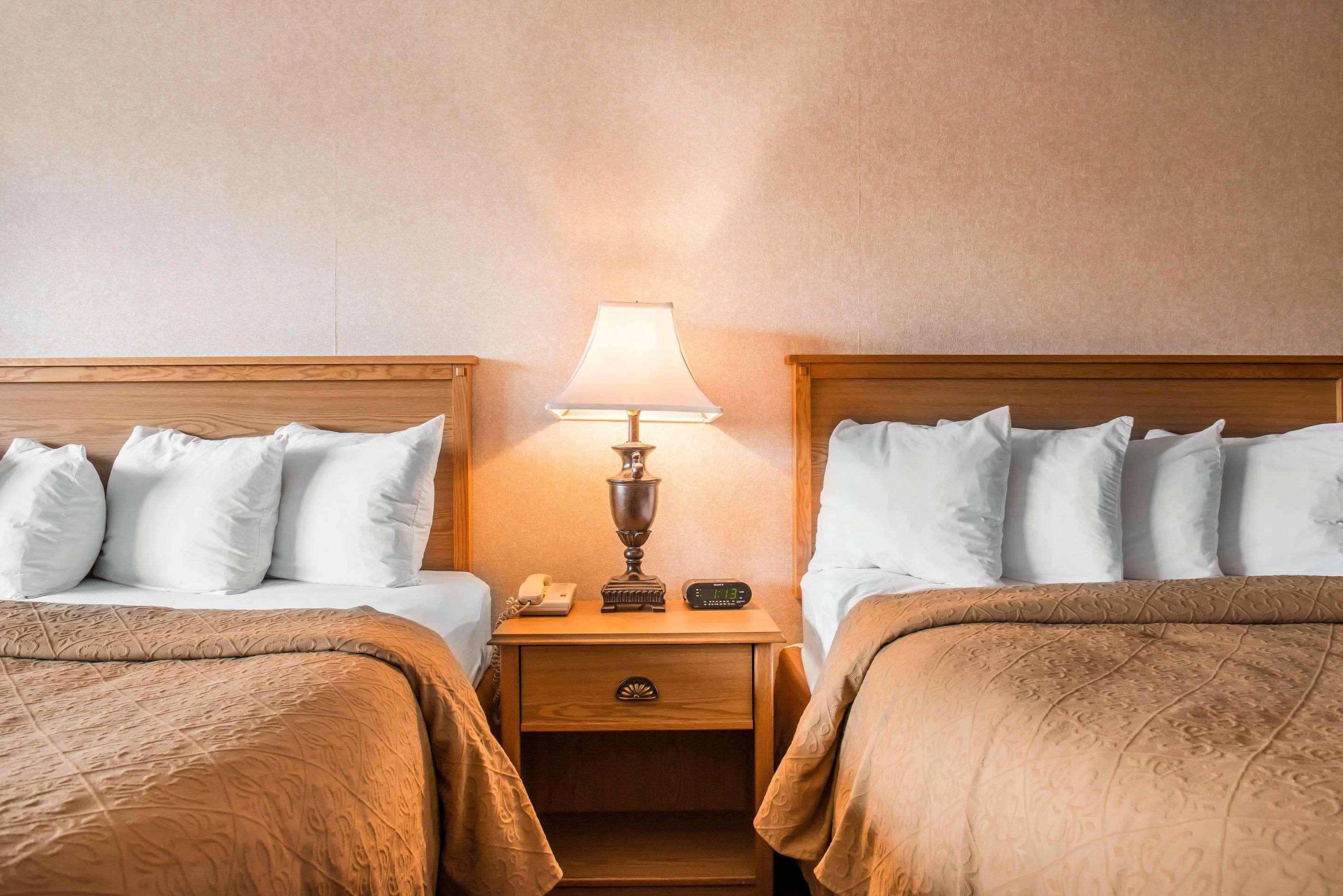Quality Inn Pittsburgh Airport Oakdale Buitenkant foto