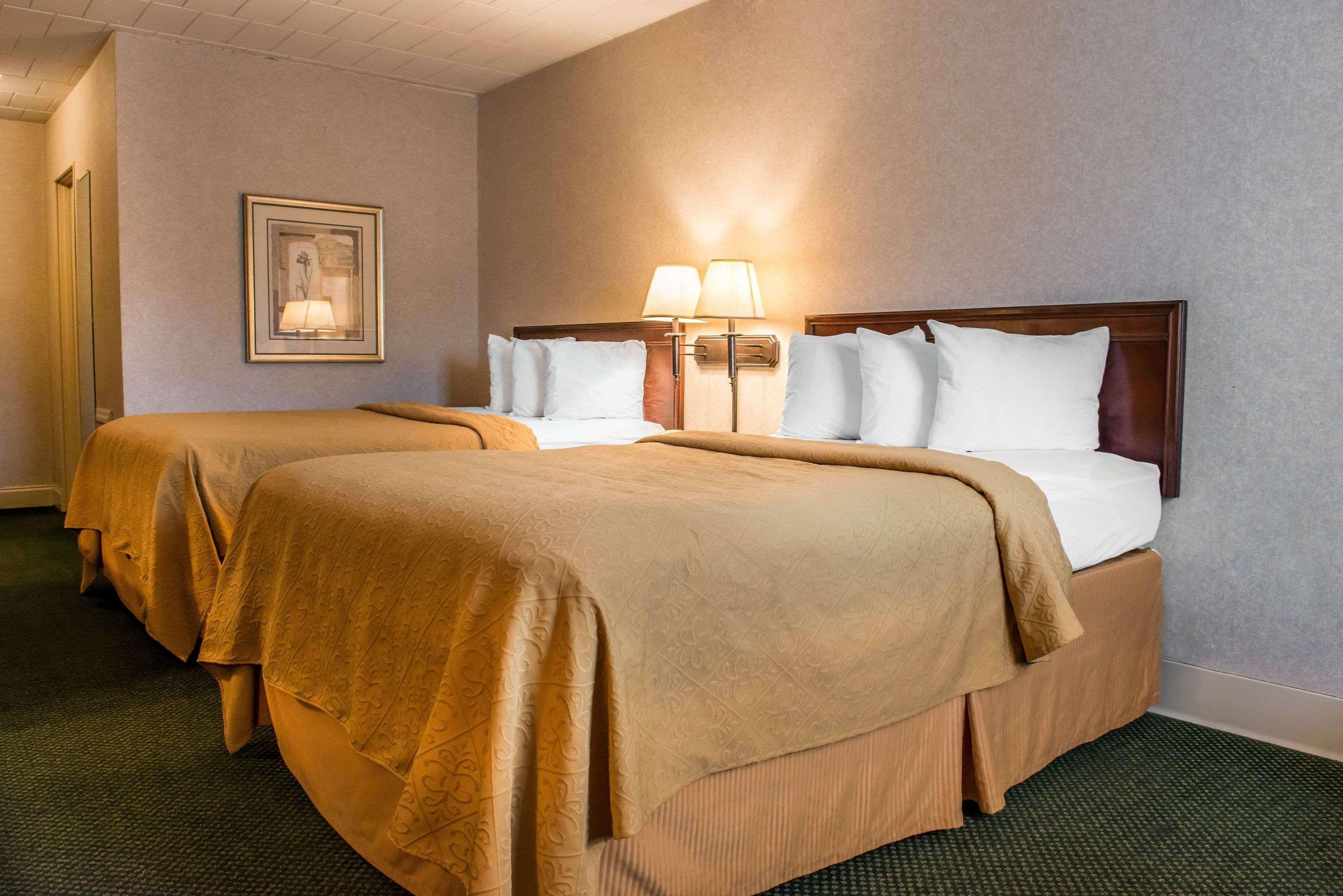 Quality Inn Pittsburgh Airport Oakdale Buitenkant foto