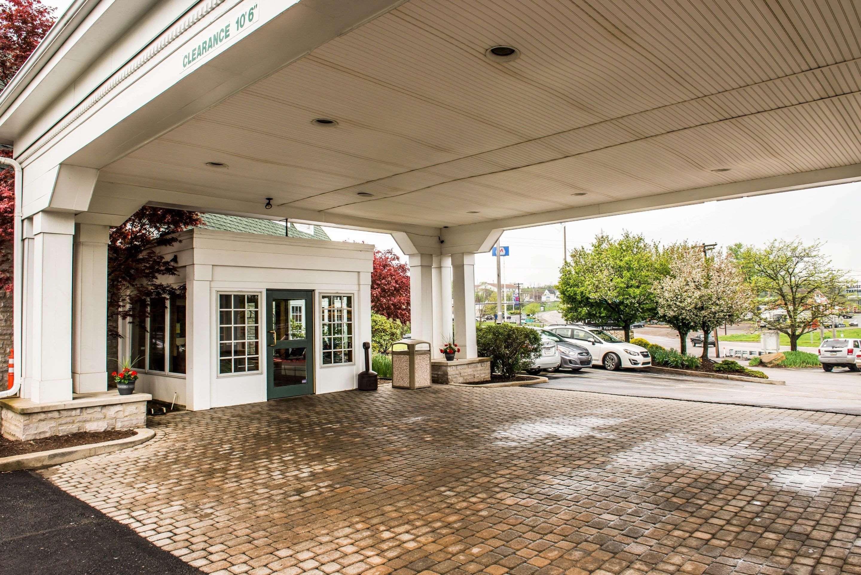 Quality Inn Pittsburgh Airport Oakdale Buitenkant foto